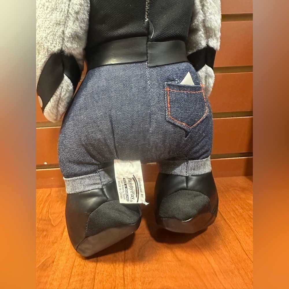 Harley-Davidson Gray Plush Dog with Black Accents - Picture 6 of 7